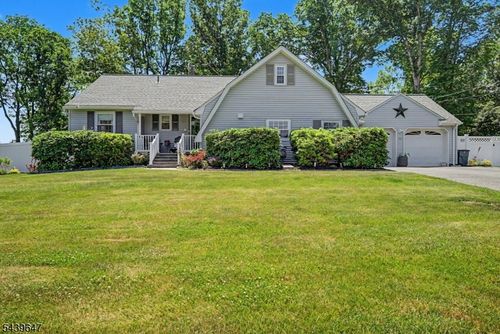 5 Forest Dr, Succasunna, NJ, 07876-1901 | Card Image