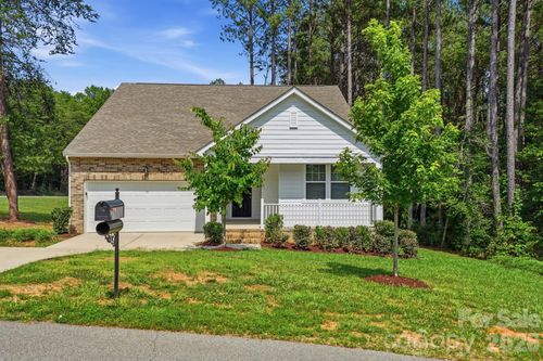 8157 Long Island Rd, Catawba, NC, 28609-8989 | Card Image