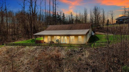 50 Doe Valley Dr, Copper Hill, VA, 24079-1103 | Card Image