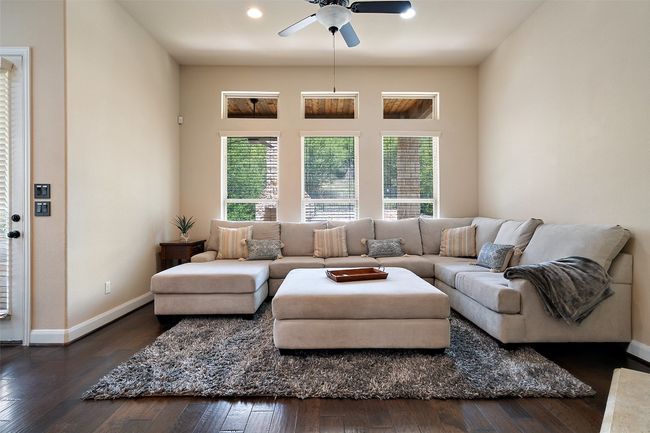 209 Maxwell Way, House other with 4 bedrooms, 3 bathrooms and null parking in Austin TX | Image 11
