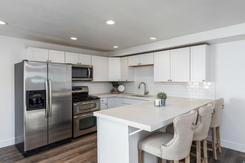 1475 Arthur Dr, Provo, UT, 84601-1347 | Card Image