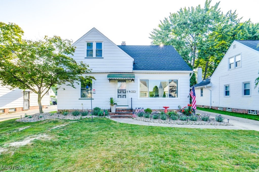 Monica Ln, Garfield Heights, OH 44125