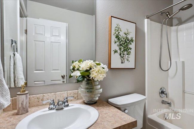10972 W Spring River St, House other with 3 bedrooms, 3 bathrooms and 2 parking in Boise ID | Image 22