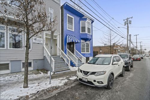 184 Quail St, Albany, NY, 12203-1233 | Card Image