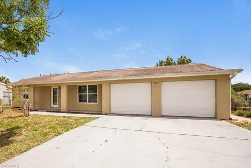 8277 Chesebro Ave, NORTH PORT, FL, 34287 | Card Image