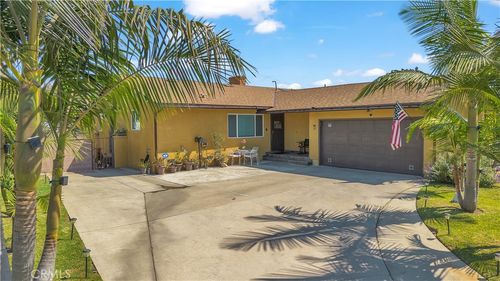 10548 Wiley Burke Ave, Downey, CA, 90240 | Card Image