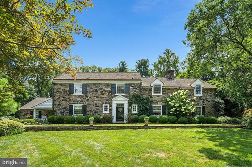 2 Fairview Dr, WAYNE, PA, 19087-3619 | Card Image