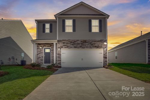 142 Old Home Rd, Statesville, NC, 28677-8748 | Card Image