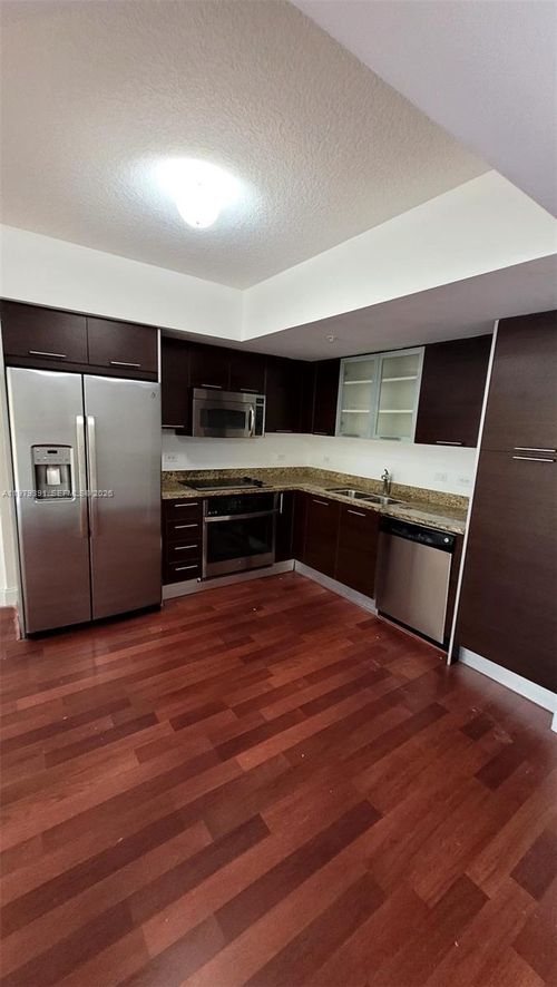 apt-709-41 Se 5th St, Miami, FL, 33131-2537 | Card Image