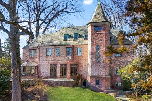 60 Wildwood Road, New Rochelle, NY, 10804 | Card Image