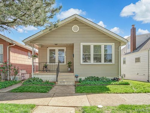 3952 Itaska St, Saint Louis, MO, 63116-3425 | Card Image