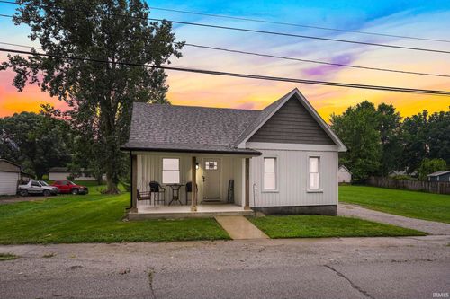 1007 W Quincy St, Garrett, IN, 46738-1230 | Card Image
