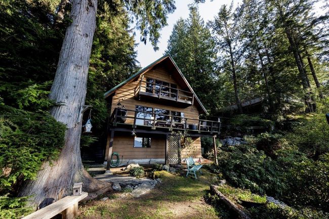 886 Schooner Lane, House other with 3 bedrooms, 1 bathrooms and 2 parking in Bowen Island BC | Image 34