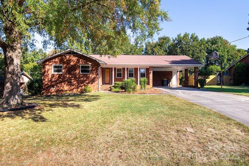 128 Greenview Dr, Kannapolis, NC, 28081-7141 | Card Image