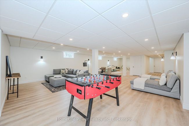 4080 Victoria Rd S, House other with 5 bedrooms, 2 bathrooms and 8 parking in Puslinch ON | Image 31