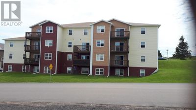 10 - 2 Elena Crt, Condo with 1 bedrooms, 1 bathrooms and null parking in Charlottetown PE | Image 1