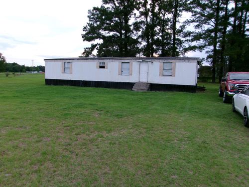 203 Chase St, Nichols, SC, 29581-3475 | Card Image