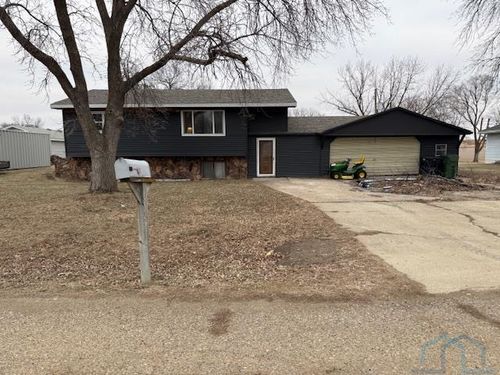 623 Railroad Ave, Correctionville, IA, 51016-1041 | Card Image