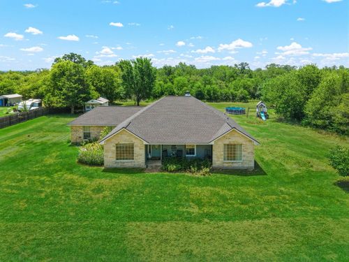 10747 Whispering Oaks Dr, Hearne, TX, 77859-3370 | Card Image