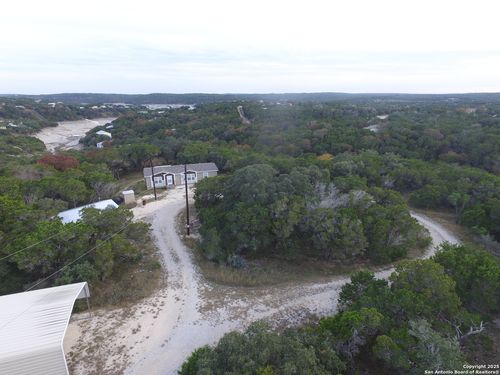 1-2 Circle, Lakehills, TX, 78063 | Card Image