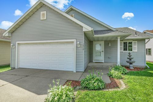 1919 W Oakes Dr, Saint Cloud, MN, 56303-4058 | Card Image