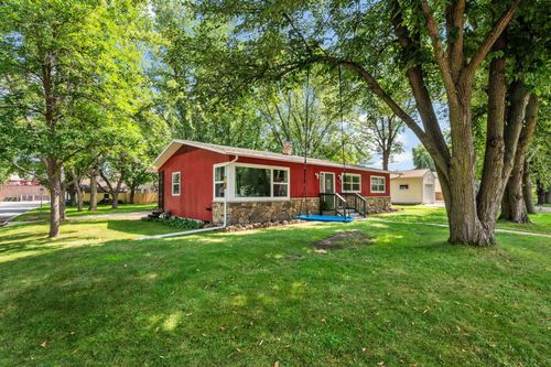 136 Elm St N, Lester Prairie, MN, 55354-9775 | Card Image