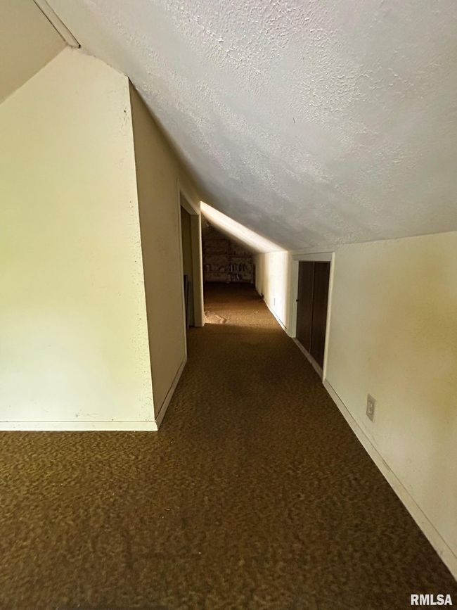 1020 N Walnut St, House other with 2 bedrooms, 1 bathrooms and null parking in Springfield IL | Image 7