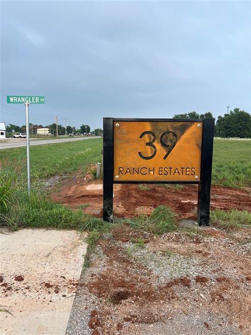 39 Wrangler Road, Blanchard, OK, 73010 | Card Image