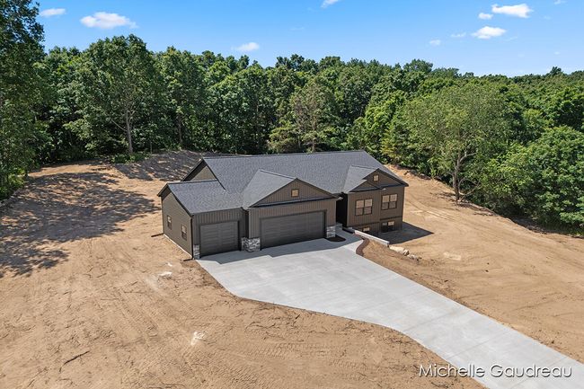 3551 Leaf Ln, House other with 3 bedrooms, 3 bathrooms and null parking in Freeport MI | Image 53
