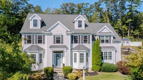 17 Lavoie Ln, Middleton, MA, 01949-1937 | Card Image