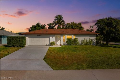 1219 Se 19th Ter, Cape Coral, FL, 33990-4581 | Card Image