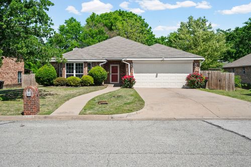 512 Baylor Dr, Greenville, TX, 75402-8005 | Card Image