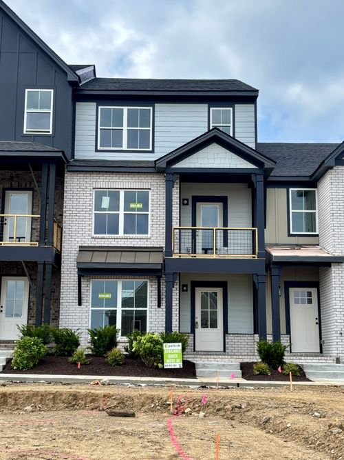 505 Mantes Aly, Hendersonville, TN, 37075-2782 | Card Image
