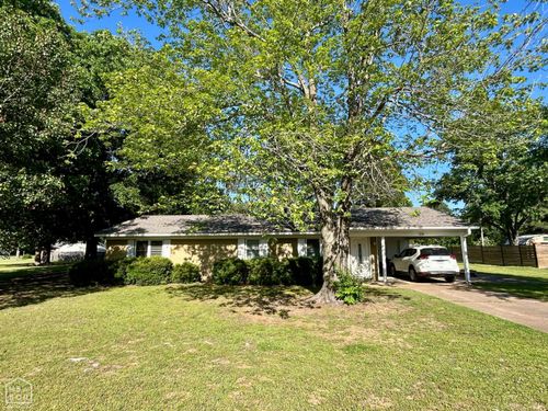 108 N Pecan Dr, Tuckerman, AR, 72473-9165 | Card Image