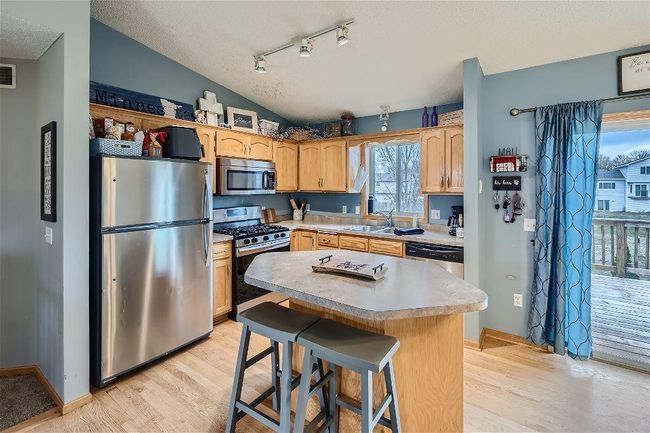 Nice and open vaulted upper level! | Image 9