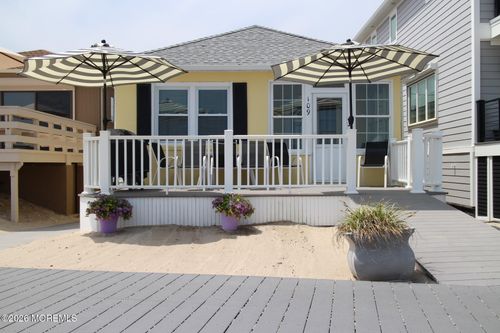 109 Boardwalk, Point Pleasant Beach, NJ, 08742-5601 | Card Image