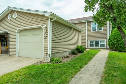 4529 51st St, Des Moines, IA, 50310-2932 | Card Image