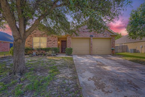 3812 Black Butte Dr, Denton, TX, 76210-0266 | Card Image