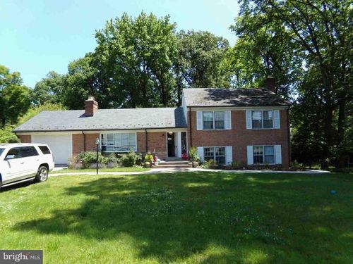 7019 Adelphi Rd, UNIVERSITY PARK, MD, 20782-1400 | Card Image