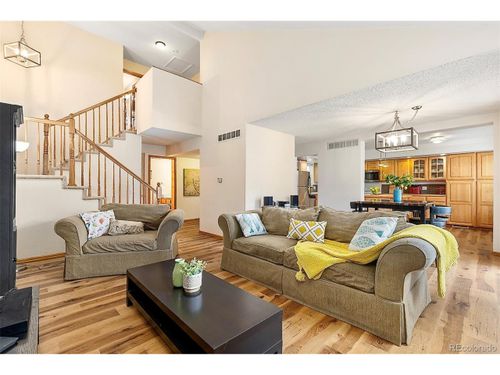 apt-b-2650 S Vaughn Way, Aurora, CO, 80014-2060 | Card Image