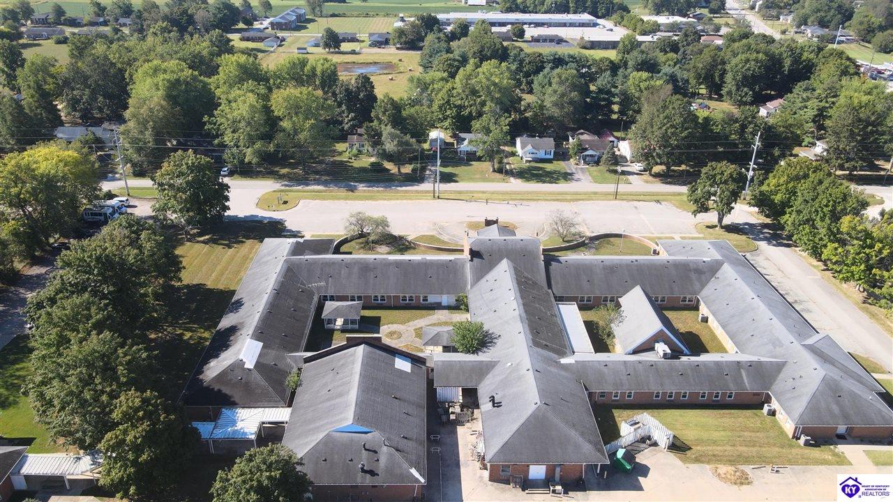 Commercial Lease in Hodgenville 3