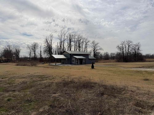 ste-a-1000-A W Morton St, Oakland City, IN, 47660-7698 | Card Image