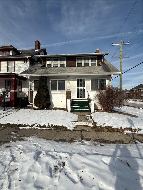 3200 Vicksburg St, Detroit, MI, 48206-2357 | Card Image