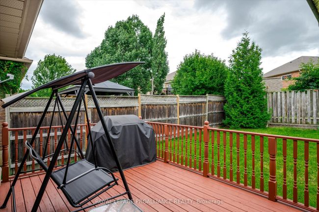 1771 Glenforest Blvd, House other with 3 bedrooms, 3 bathrooms and 4 parking in Peterborough ON | Image 15