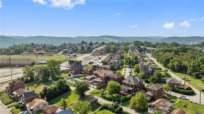 425 Rose Ave, House other with 4 bedrooms, 2 bathrooms and 2 parking in Clairton PA | Image 32