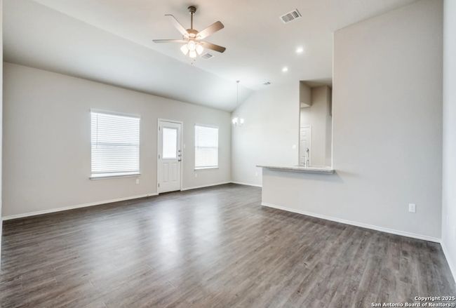 624 Heathers Way, Home with 3 bedrooms, 2 bathrooms and null parking in Seguin TX | Image 19