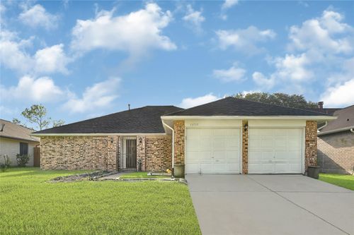 13723 Rocky Bluff Dr, Houston, TX, 77085-1335 | Card Image