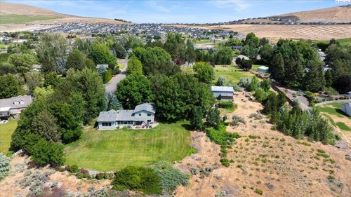 505 S Agua Mansa Ct, Kennewick, WA, 99338-8811 | Card Image