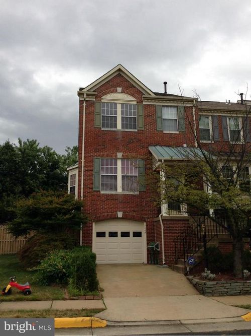 7048 Gatton Sq, ALEXANDRIA, VA, 22315-5168 | Card Image