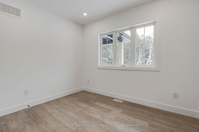 2244 Champlain Rd, House other with 3 bedrooms, 2 bathrooms and 6 parking in Tiny ON | Image 27